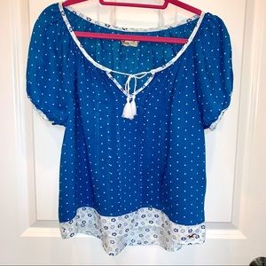 Women’s SZ S HOLLISTER FLORAL FLOWY PEASANT TOP